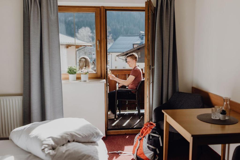 Dorfcafe Unken Hotelpension Swirtshaus Im Dorf ภายนอก รูปภาพ