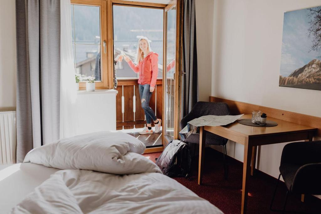 Dorfcafe Unken Hotelpension Swirtshaus Im Dorf ภายนอก รูปภาพ