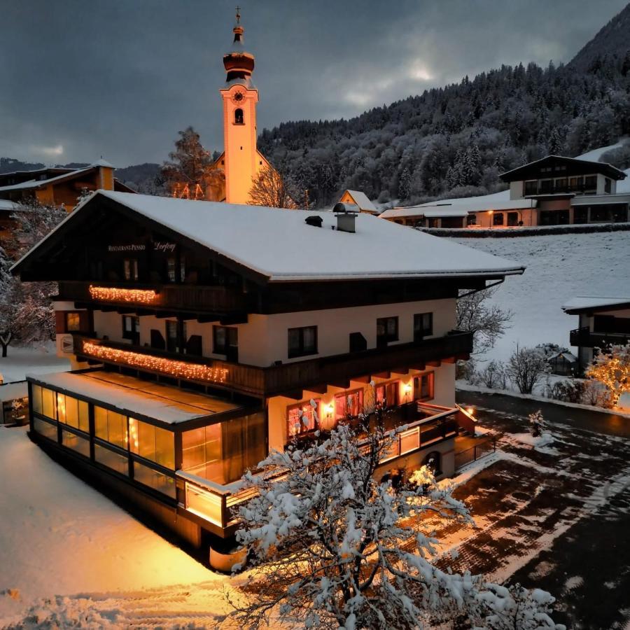 Dorfcafe Unken Hotelpension Swirtshaus Im Dorf ภายนอก รูปภาพ