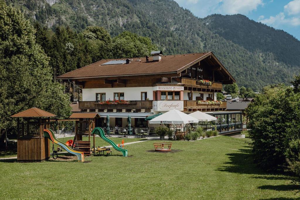 Dorfcafe Unken Hotelpension Swirtshaus Im Dorf ภายนอก รูปภาพ