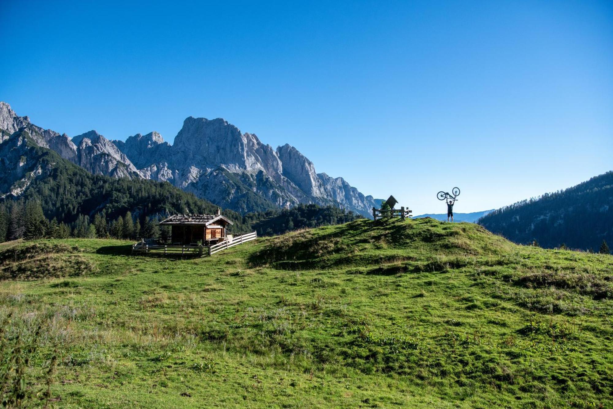 Dorfcafe Unken Hotelpension Swirtshaus Im Dorf ภายนอก รูปภาพ
