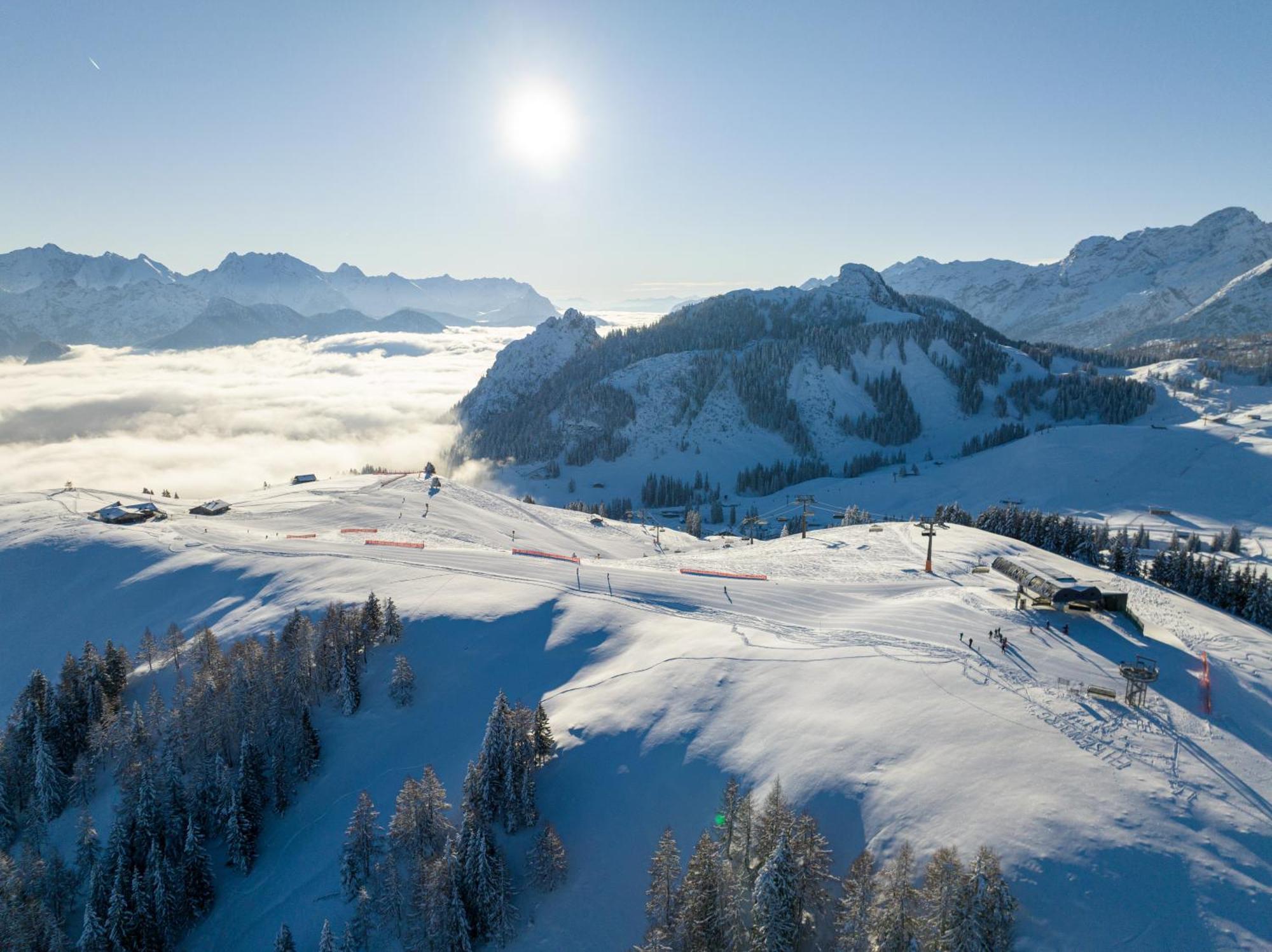 Dorfcafe Unken Hotelpension Swirtshaus Im Dorf ภายนอก รูปภาพ